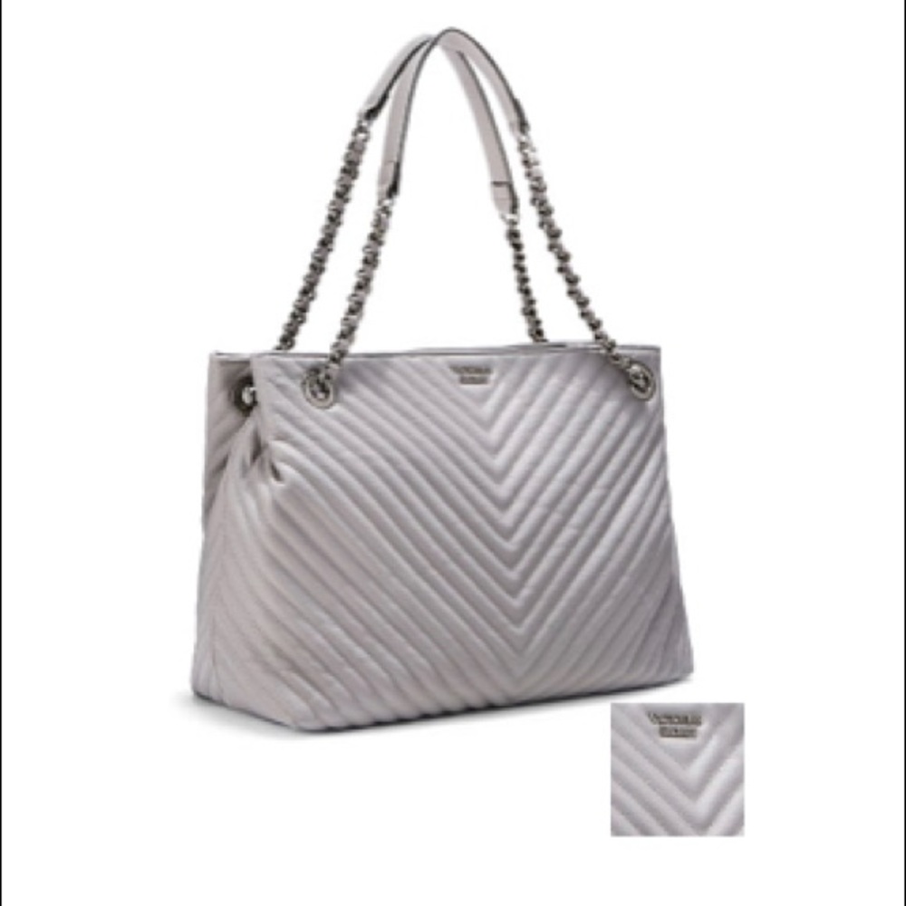 BRAND NEW Victoria’s Secret Shoulder Tote 😍😍😍